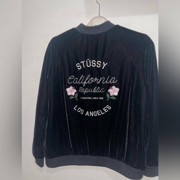 Stussy Black Velour Velvet  Floral Embroidered Zip up Women's Jacket nwot - Picture 4 of 9